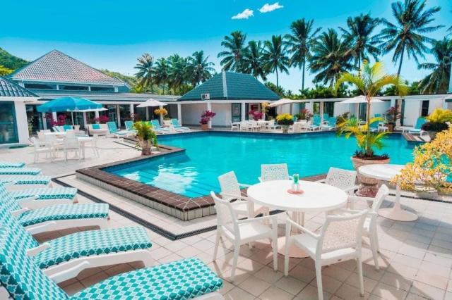 Muri Beach Club Hotel