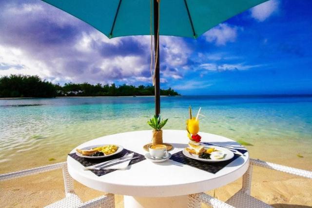 Muri Beach Club Hotel