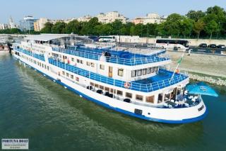 Fortuna Boat