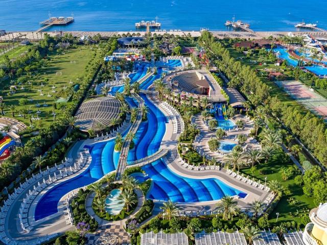 Hotel Royal Holiday Palace