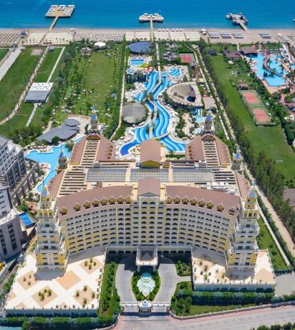 Hotel Royal Holiday Palace