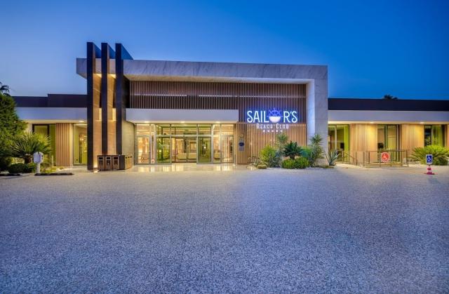 Hotel Sailor’s Beach Club