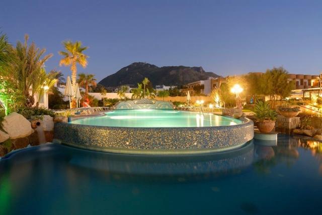 Hotel Tritone