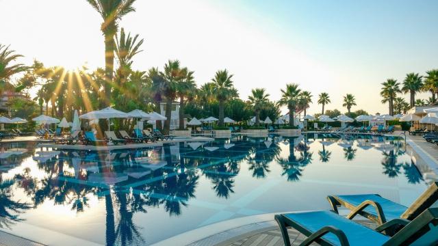 Hotel Crystal Tat Beach