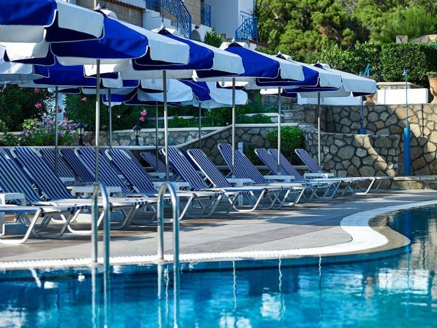 Hotel Pefki Islands Resort