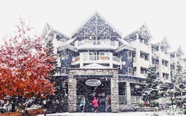 Summit Lodge Boutique Hotel Whistler