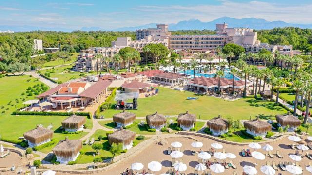 Hotel Crystal Tat Beach