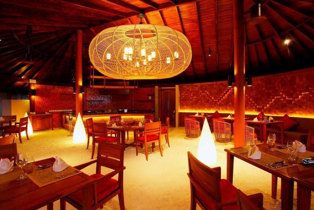 Hotel Centara Ras Fushi Resort & Spa