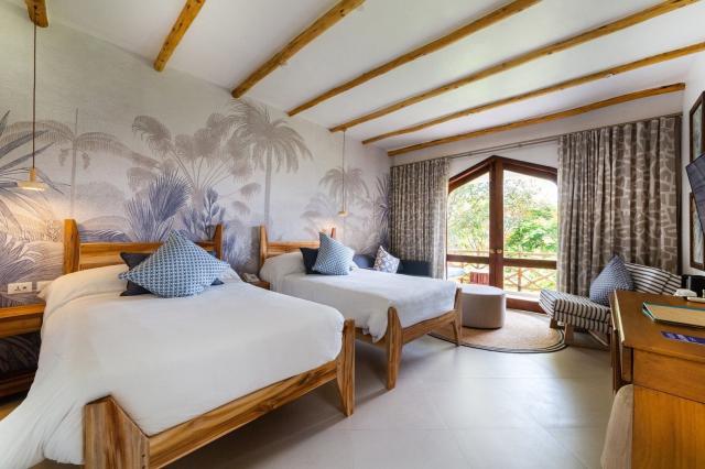 Hotel Bluebay Beach Resort