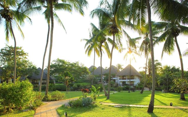 Hotel Bluebay Beach Resort