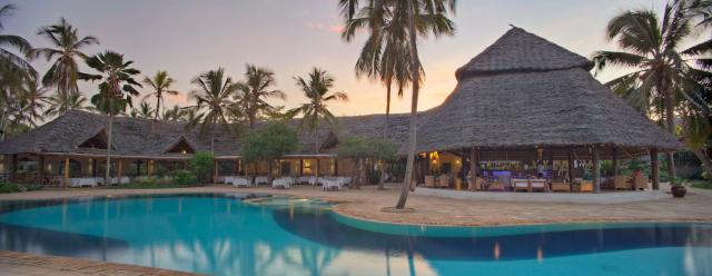 Hotel Bluebay Beach Resort