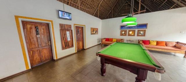 Hotel Karafuu Beach Resort