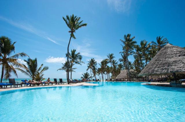 Hotel Karafuu Beach Resort