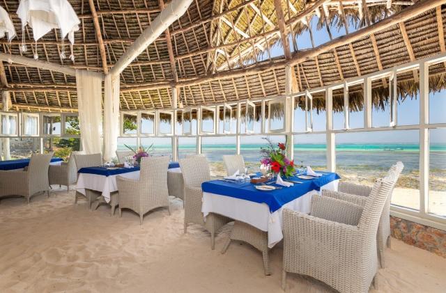 Hotel Karafuu Beach Resort
