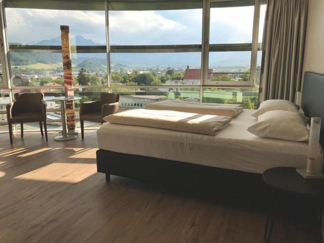 Parkhotel Hall