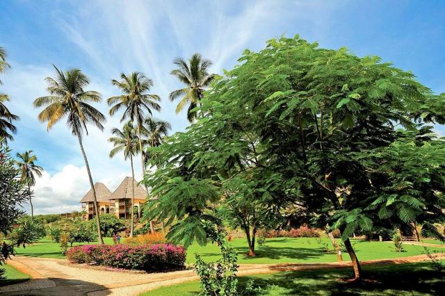 Hotel Neptune Pwani Beach Resort and Spa