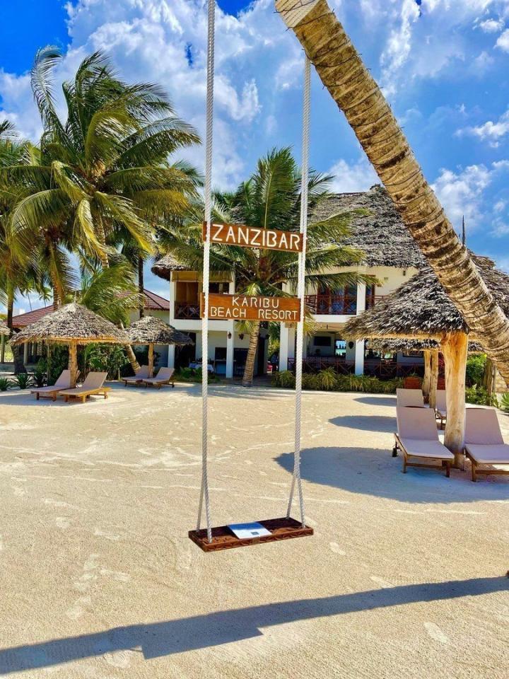 Hotel Karibu Beach Resort