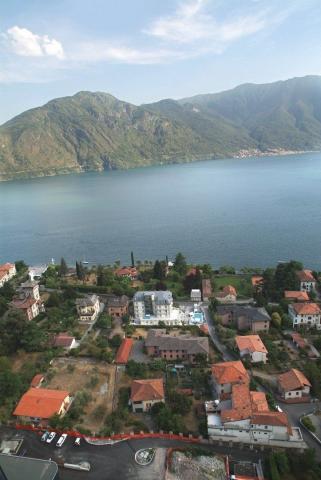 Hotel Lario