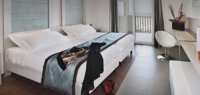 Hotel Yes Touring
