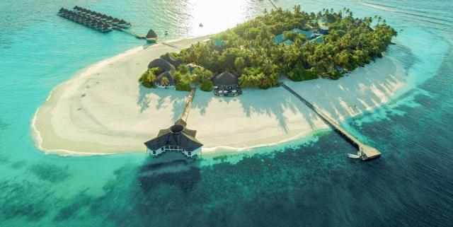 Angaga Island Resort & Spa