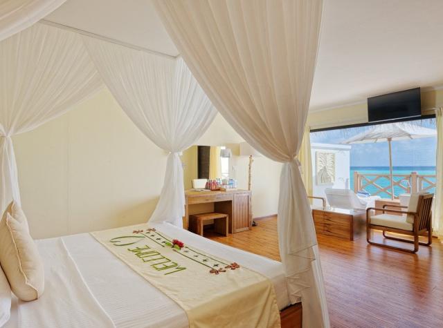 Angaga Island Resort and Spa