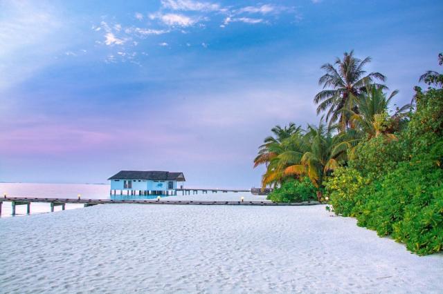 Angaga Island Resort and Spa