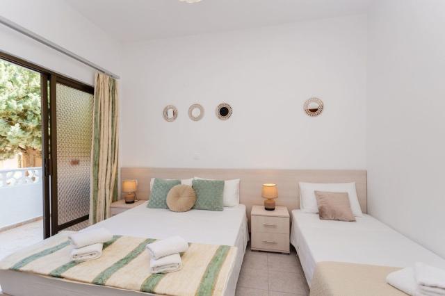 Varelis Hotel