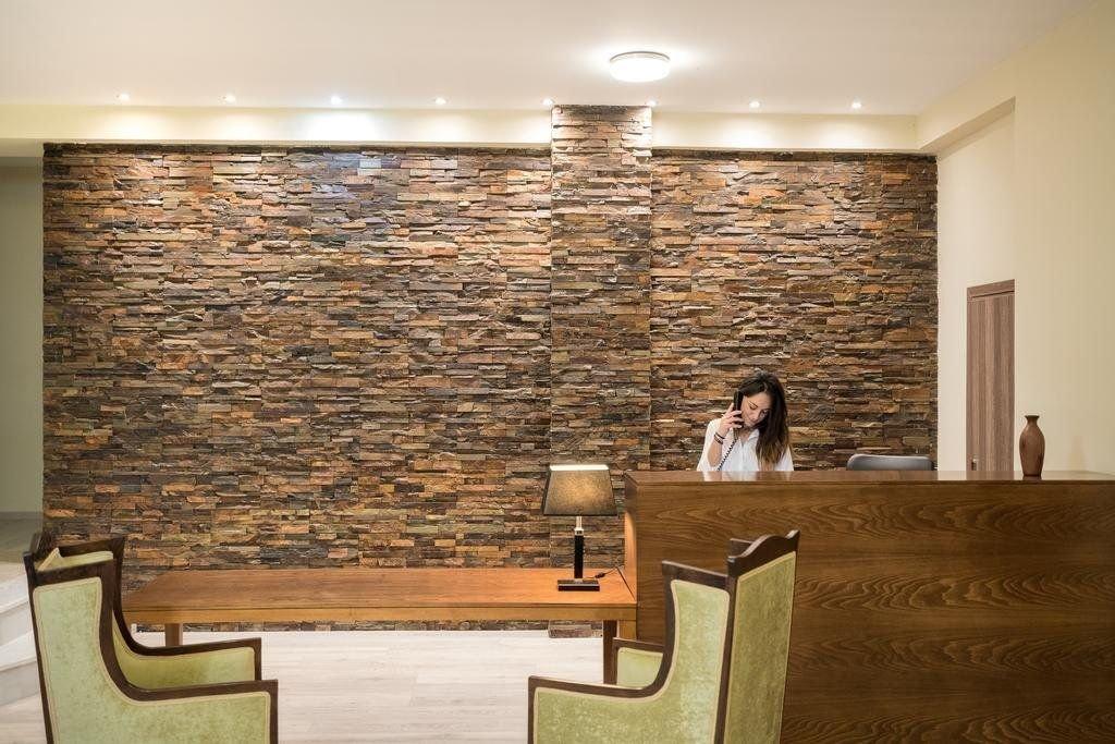 Hotel Elegance Luxury Suites