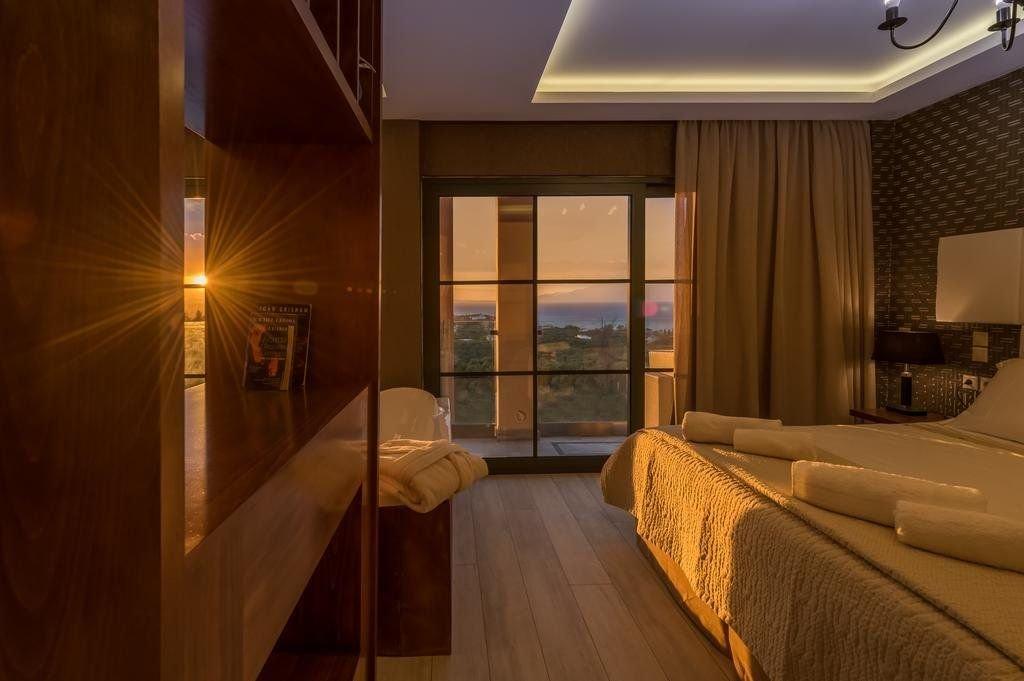 Hotel Elegance Luxury Suites