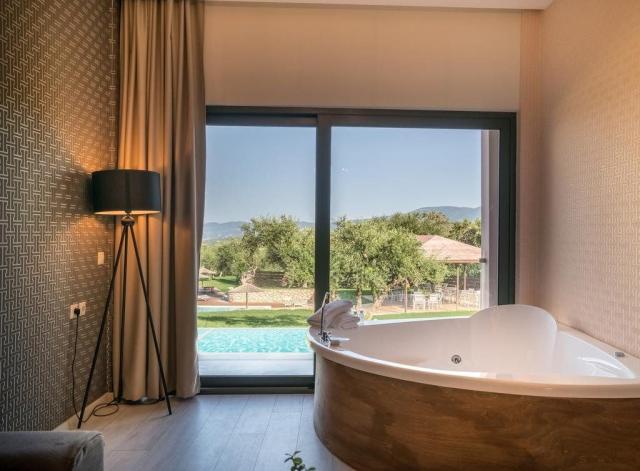 Hotel Elegance Luxury Suites