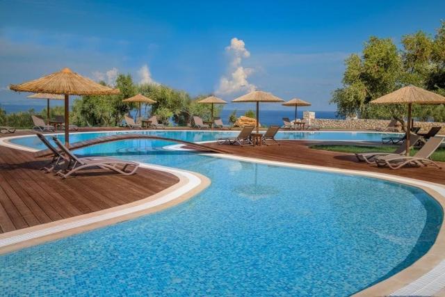Hotel Elegance Luxury Suites