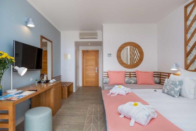 Hotel Aqua Natura Bay