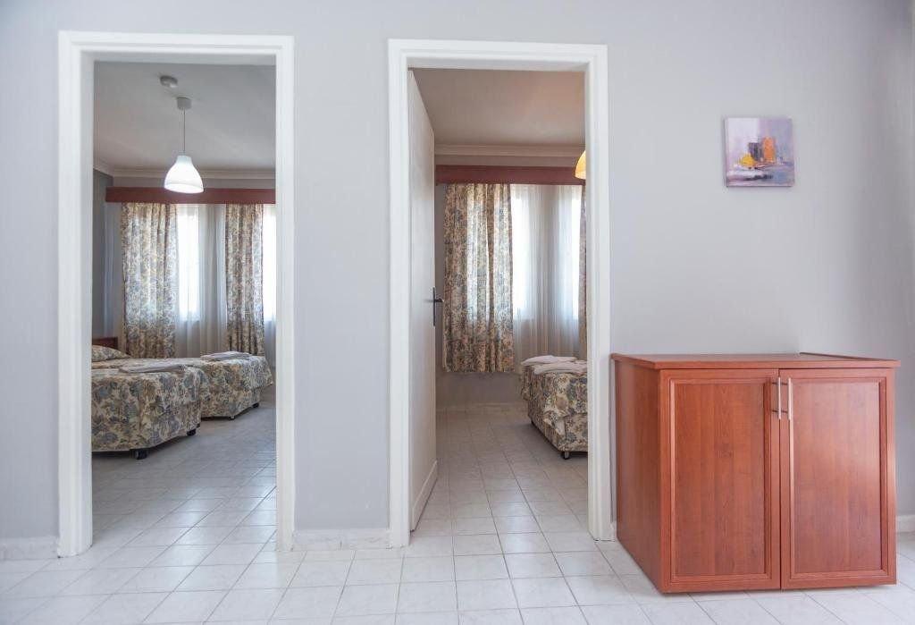 The S Apart And Suites Hotel