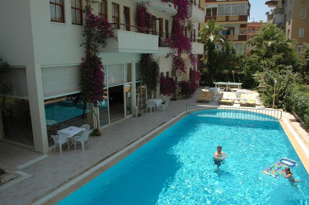 The S Apart And Suites Hotel
