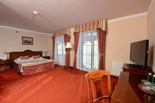 Hotel Żubrówka