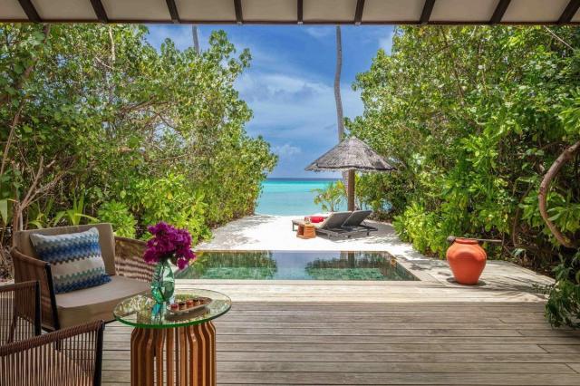 NH Collection Maldives Havodda Resort