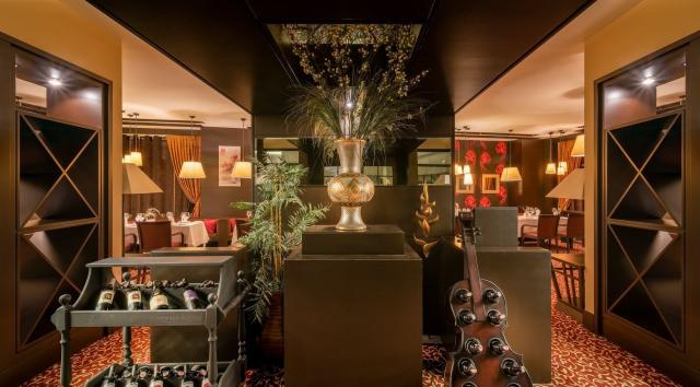 Hotel Gravel Select