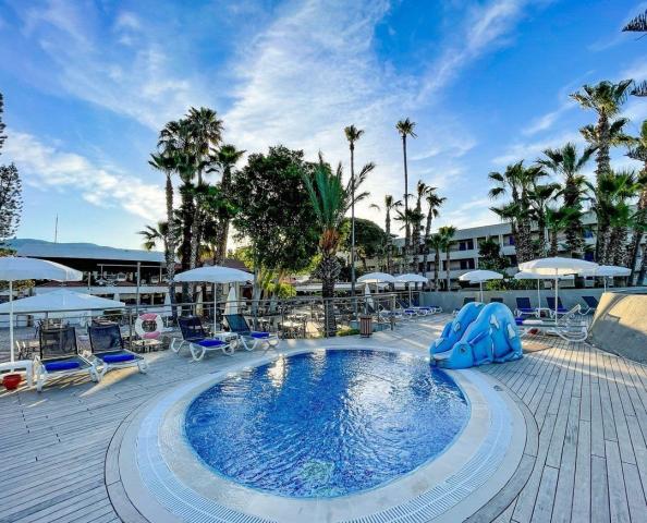 Hotel Labranda Alantur Resort