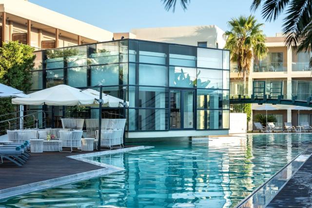 Hotel Minos Mare Royal