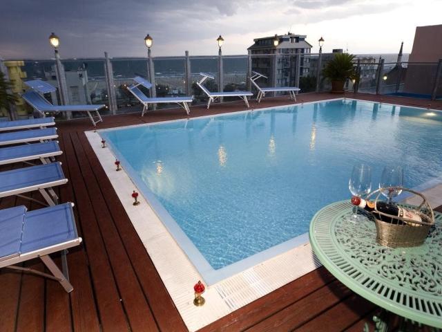 Hotel President