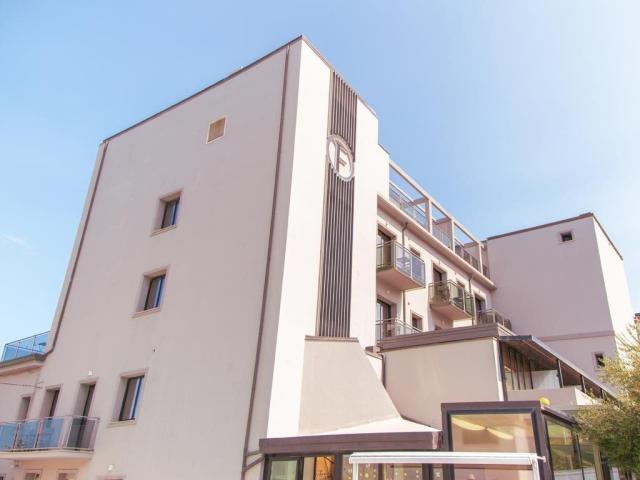 Hotel Ferretti Beach