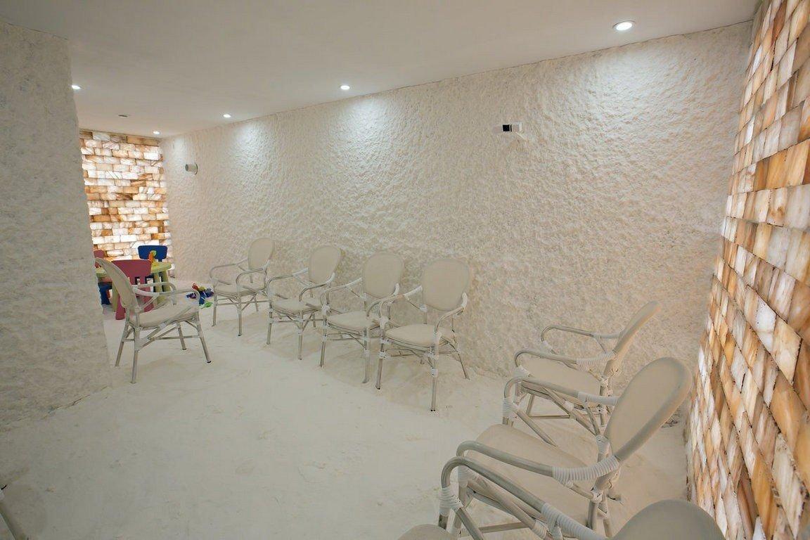 Royal Grand hotel & Spa