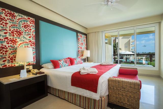 Hotel Dreams Jade Resort and Spa