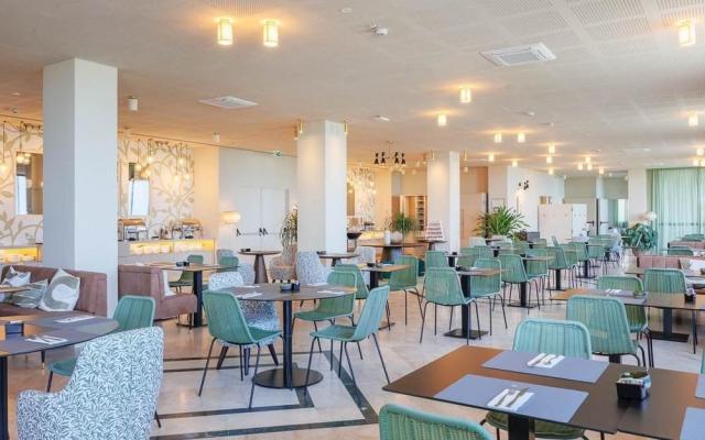 Hotel Charlie