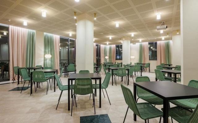 Hotel Charlie