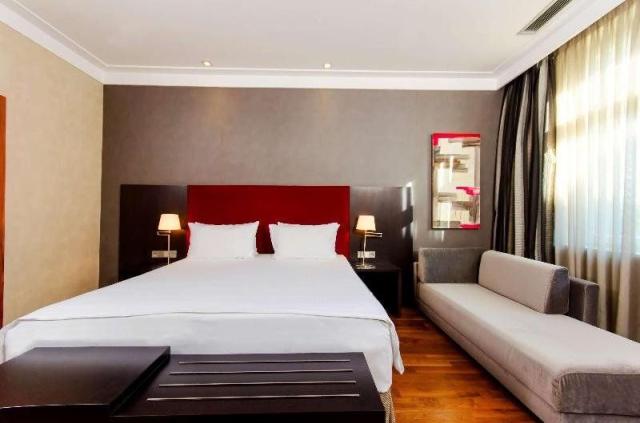 Hotel NH Poznan