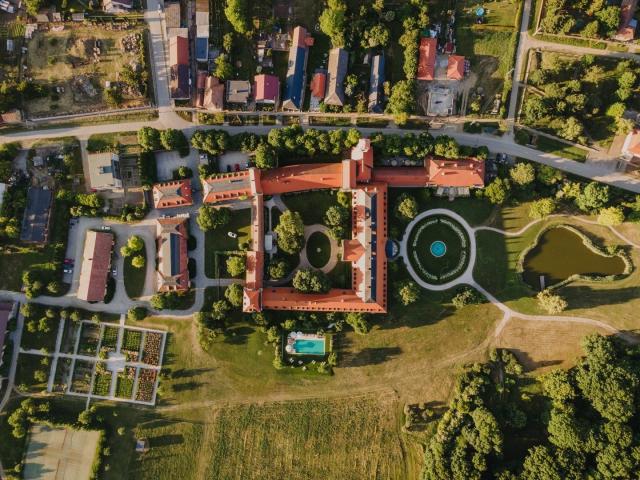 Chateau Bela