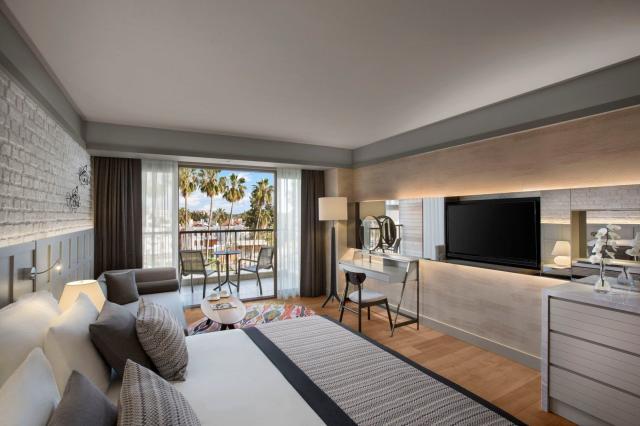 Hotel Acanthus Cennet Barut Collection