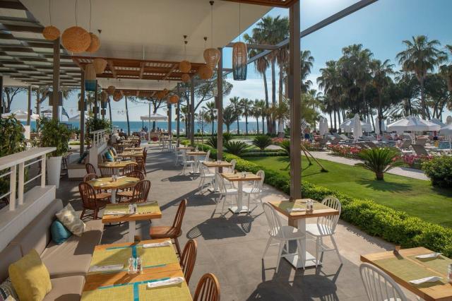 Hotel Acanthus Cennet Barut Collection