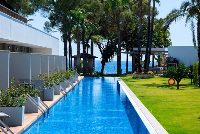 Hotel Acanthus Cennet Barut Collection